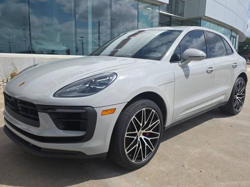 2023 Porsche Macan 