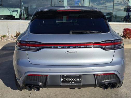 2024 Porsche Macan Base