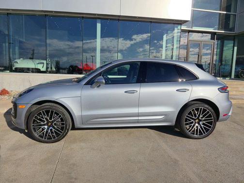 2024 Porsche Macan Base