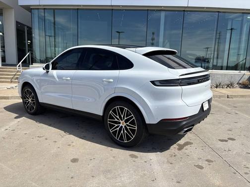 2024 Porsche Cayenne 