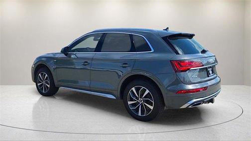 2023 Audi Q5 45 S line Prestige