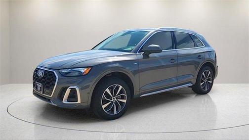 2023 Audi Q5 45 S line Prestige