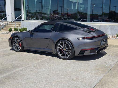 2021 Porsche 911 Targa 4S