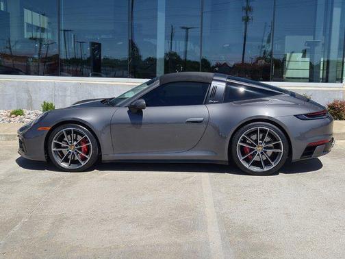 2021 Porsche 911 Targa 4S