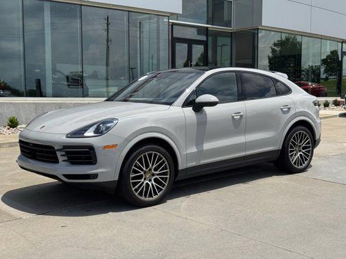 2023 Porsche Cayenne Platinum Edition