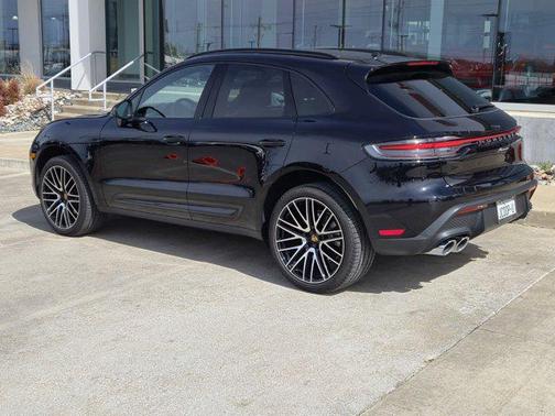 2024 Porsche Macan 