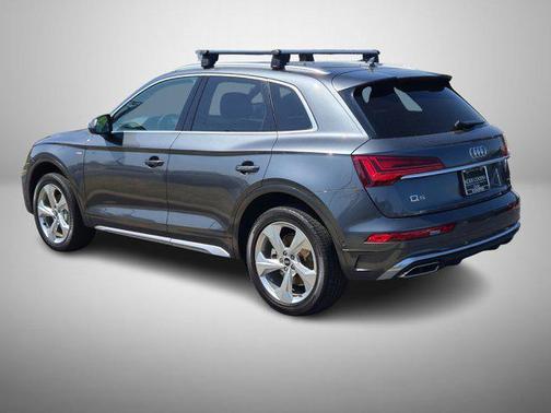 2022 Audi Q5 45 S line Prestige