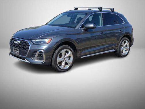 2022 Audi Q5 45 S line Prestige