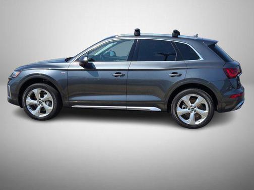 2022 Audi Q5 45 S line Prestige