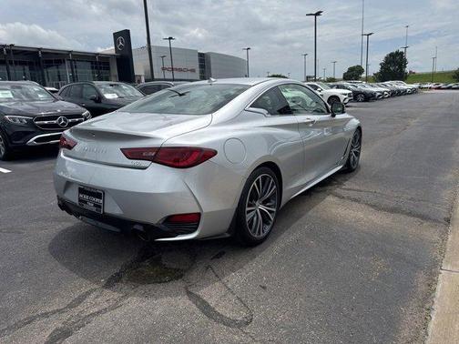 2018 INFINITI Q60 3.0T LUXE