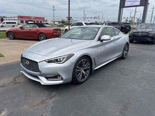 2018 INFINITI Q60 3.0T LUXE
