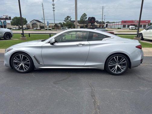 2018 INFINITI Q60 3.0T LUXE