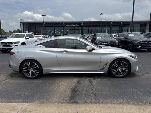 2018 INFINITI Q60 3.0T LUXE