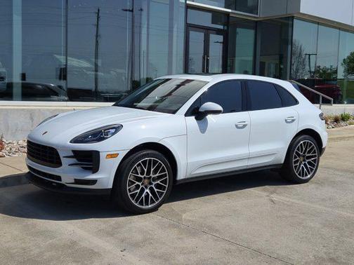 2020 Porsche Macan Base