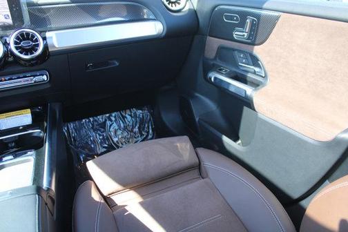 2025 Mercedes-Benz AMG GLB 35 4MATIC