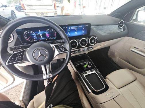 2025 Mercedes-Benz GLA 250 