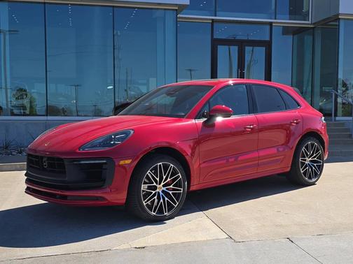 Carmine Red 2026 Porsche Macan