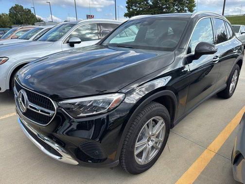 2025 Mercedes-Benz GLC 300 4MATIC