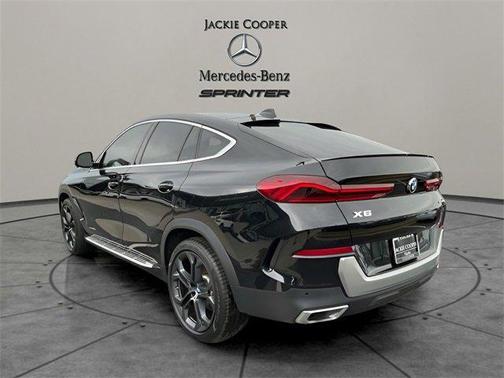 2022 BMW X6 xDrive40i