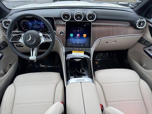 2026 Mercedes-Benz GLC 300 4MATIC