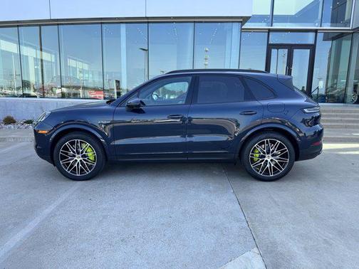 2025 Porsche Cayenne E-Hybrid