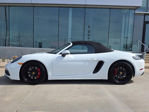 2025 Porsche 718 Boxster 