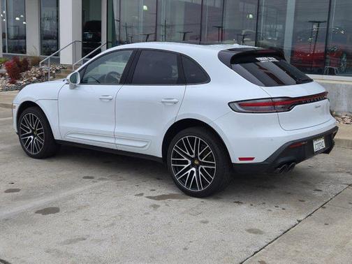 2024 Porsche Macan Base