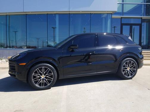 2024 Porsche Cayenne 