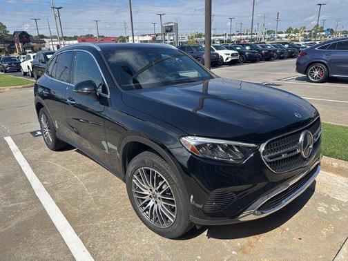 2025 Mercedes-Benz GLC 300 4MATIC