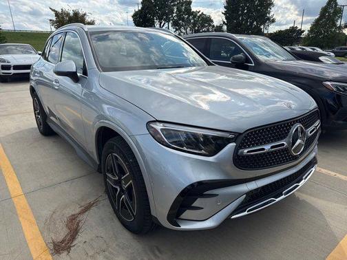 2025 Mercedes-Benz GLC 300 4MATIC