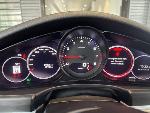 2023 Porsche Panamera 4 Platinum Edition