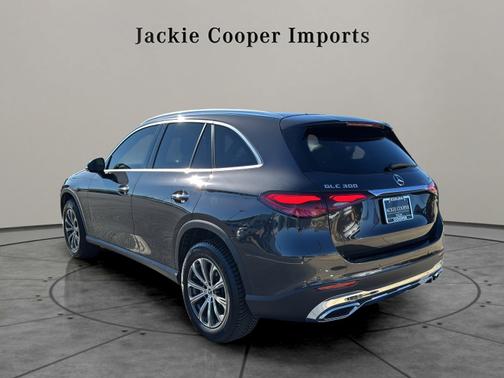 2025 Mercedes-Benz GLC 300 4MATIC