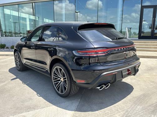 2025 Porsche Macan 