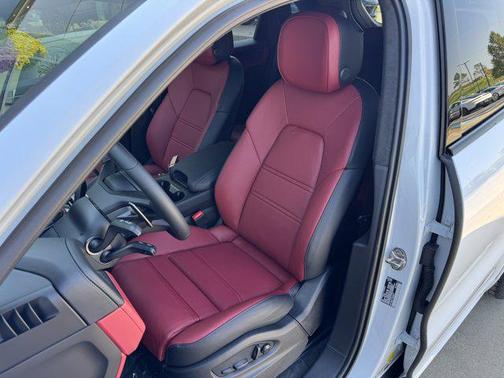 2026 Porsche Cayenne GTS
