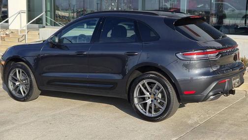 2025 Porsche Macan 