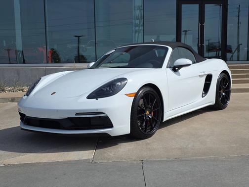 White 2025 Porsche 718 Boxster