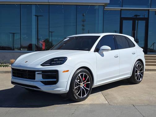 2024 Porsche Cayenne 