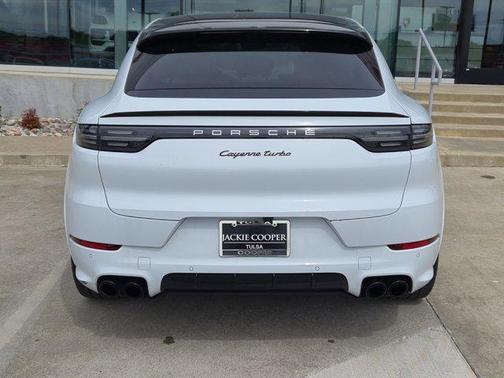 2022 Porsche Cayenne Turbo