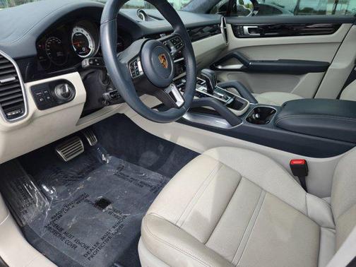 2022 Porsche Cayenne Turbo