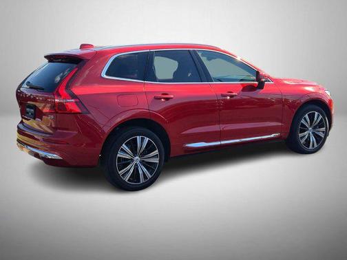 2022 Volvo XC60 B5 Inscription