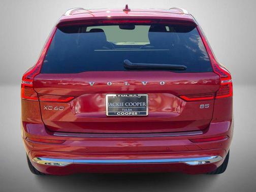 2022 Volvo XC60 B5 Inscription