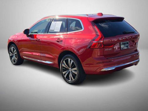 2022 Volvo XC60 B5 Inscription