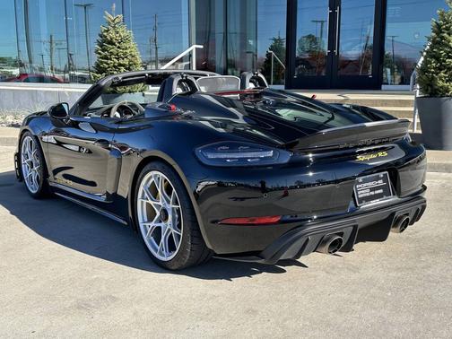 2025 Porsche 718 Spyder 