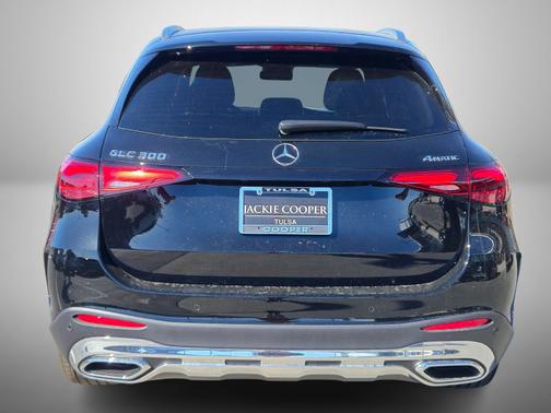 2025 Mercedes-Benz GLC 300 