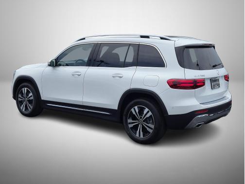 2025 Mercedes-Benz GLB 250 