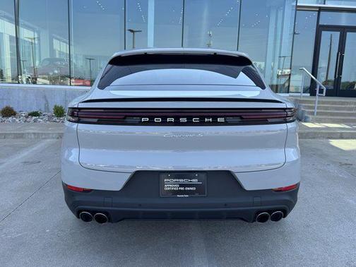 2025 Porsche Cayenne 