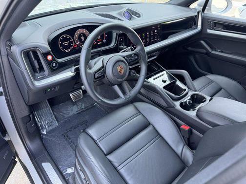 2025 Porsche Cayenne 