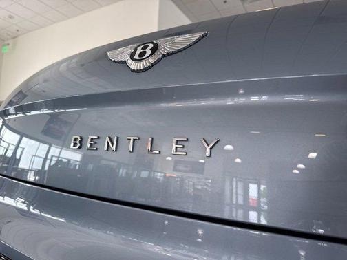 2021 Bentley Flying Spur V8