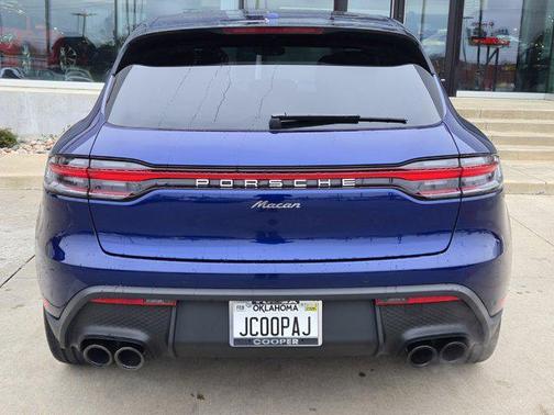 2024 Porsche Macan Base