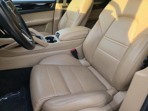 2019 Porsche Cayenne Base